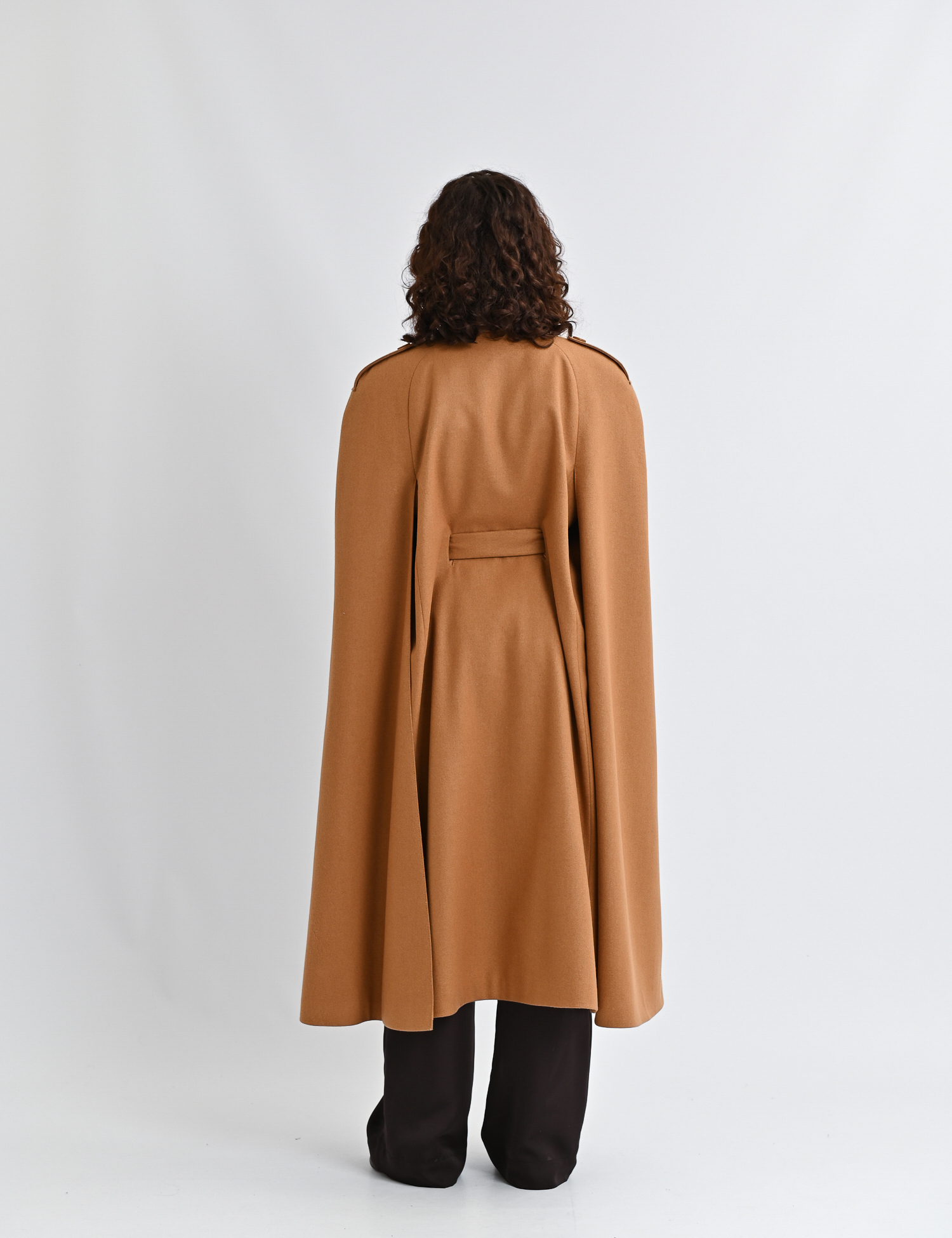 Картинка Кейп бежевий